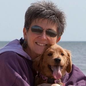 Meet your Posher, Carolyn